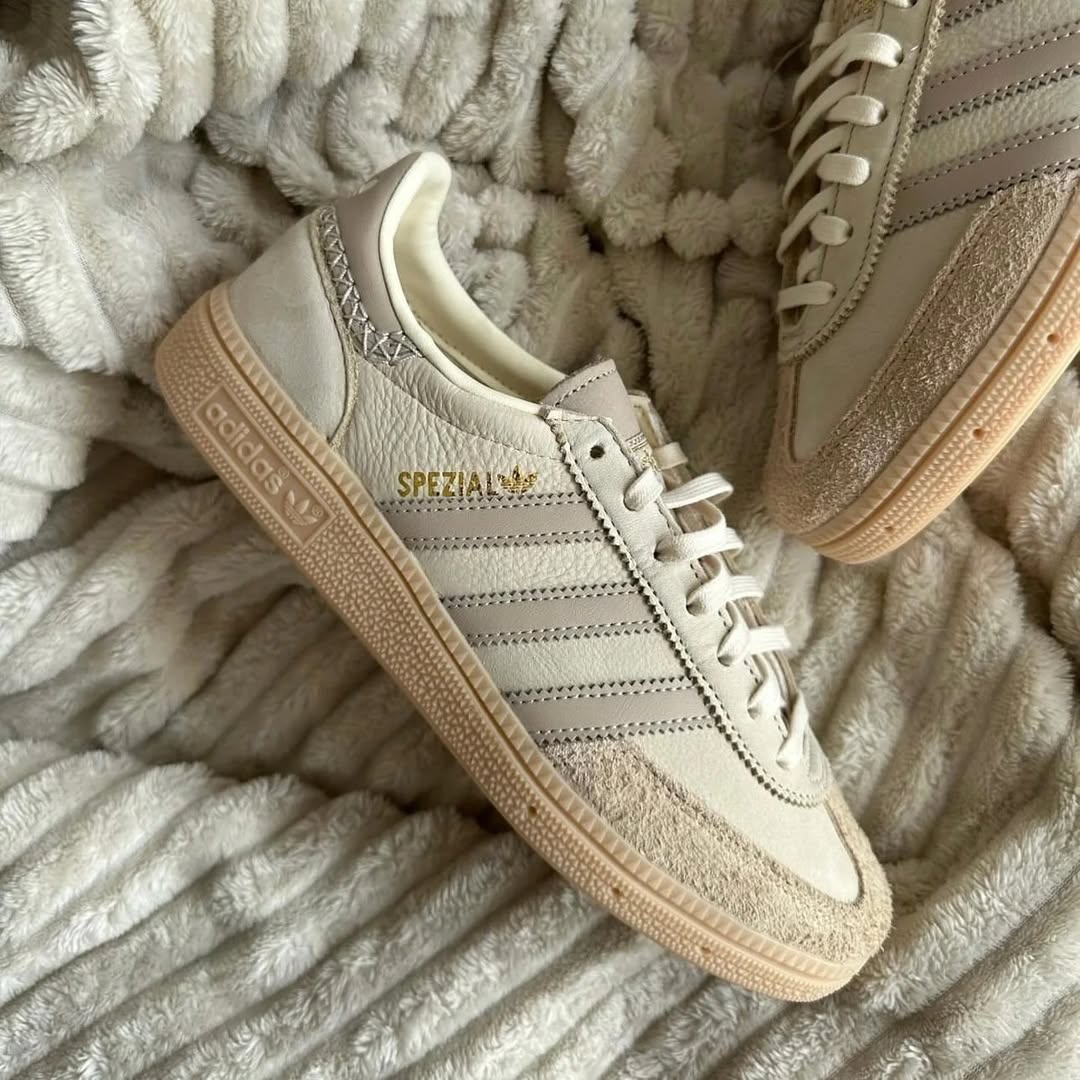 Adidas Handball Spezial Cream White Beige (W) - IE3699 - Men's and Women's Sneakers > Sneakers > Adidas Handball Spezial > Low - Top Sneakers