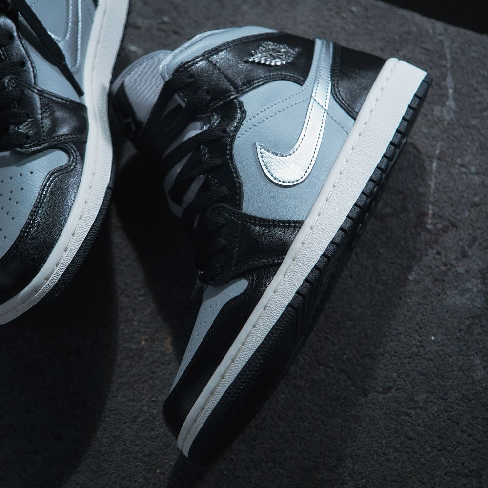 Air Jordan 1 Mid Black Chrome - FB9892 - 002 - Men's and Women's Sneakers > Sneakers > Jordan 1 > Mid - Top Sneakers