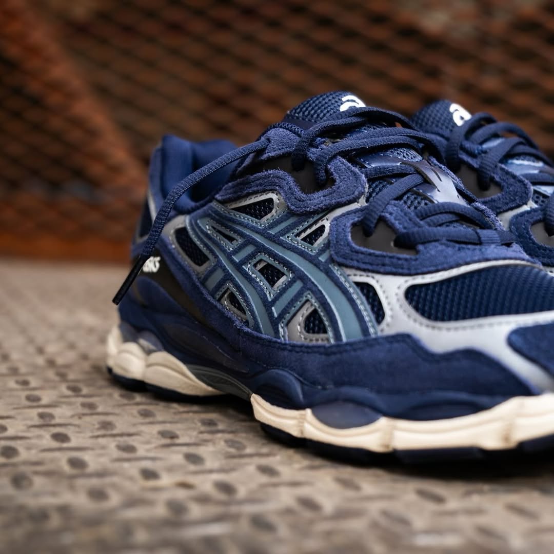 ASICS Gel - NYC Midnight Midnight - 1203A383 - 401 - Men's and Women's Sneakers > Sneakers > Asics Gel - NYC > Low - Top Sneakers