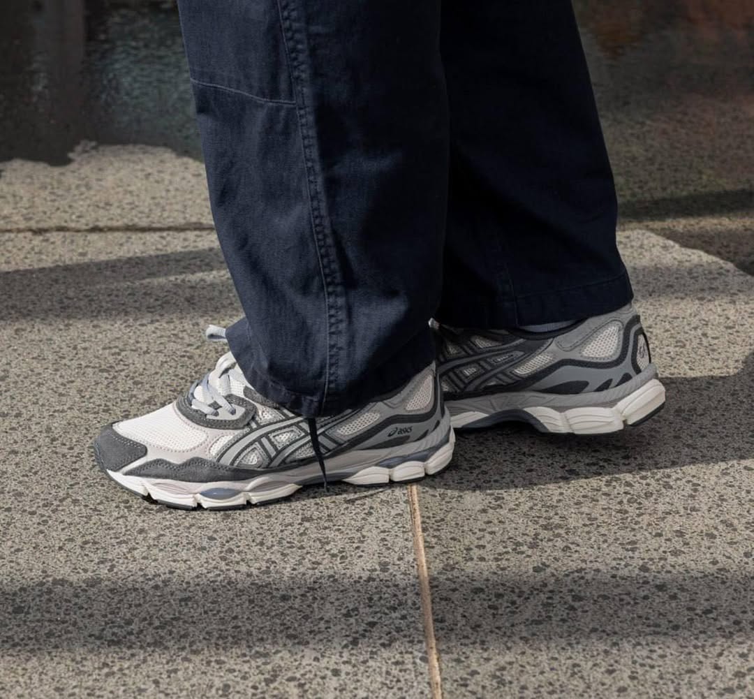ASICS Gel - NYC Oatmeal Obsidian Grey - 1201A789 - 250 - Men's and Women's Sneakers > Sneakers > Asics Gel - NYC > Low - Top Sneakers