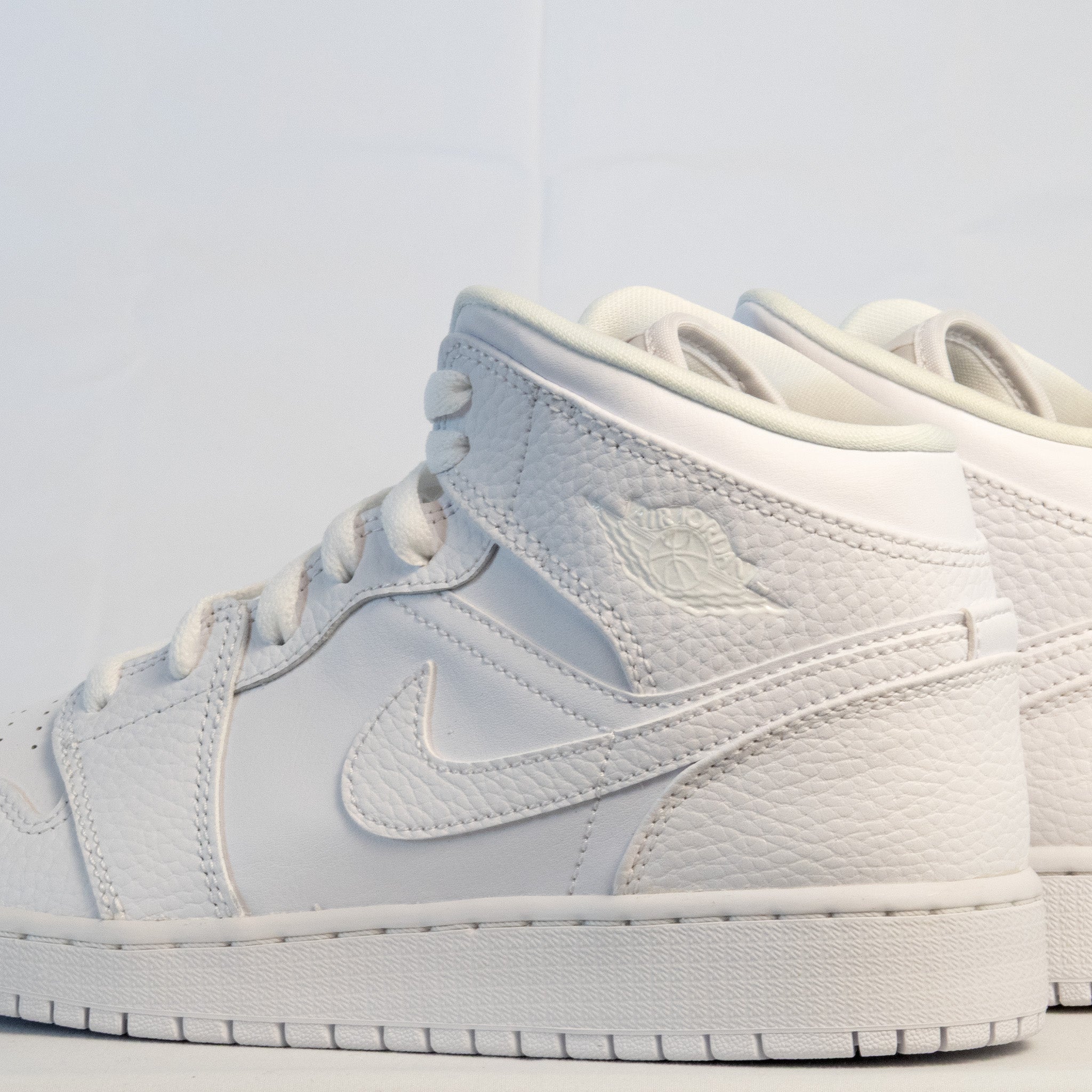 Jordan 1 Mid Triple White Tumbled Leather (GS) - 554725 - 130 - Men's and Women's Sneakers > Sneakers > Jordan 1 > Mid - Top Sneakers