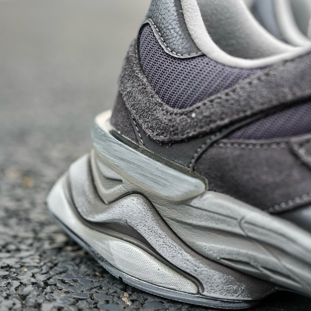 New Balance 9060 Magnet - U9060SG - Men's and Women's Sneakers > Sneakers > New Balance 9060 > Low - Top Sneakers