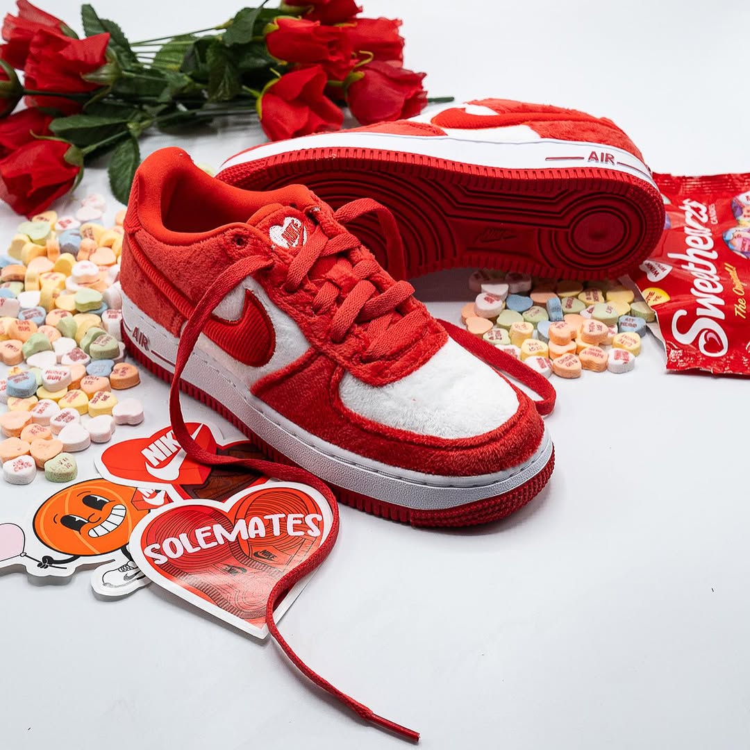 Nike Air Force 1 Low Valentine's Day Fleece (2024) - FZ3552 - 612 - Men's and Women's Sneakers > Sneakers > Air Force > Low - Top Sneakers