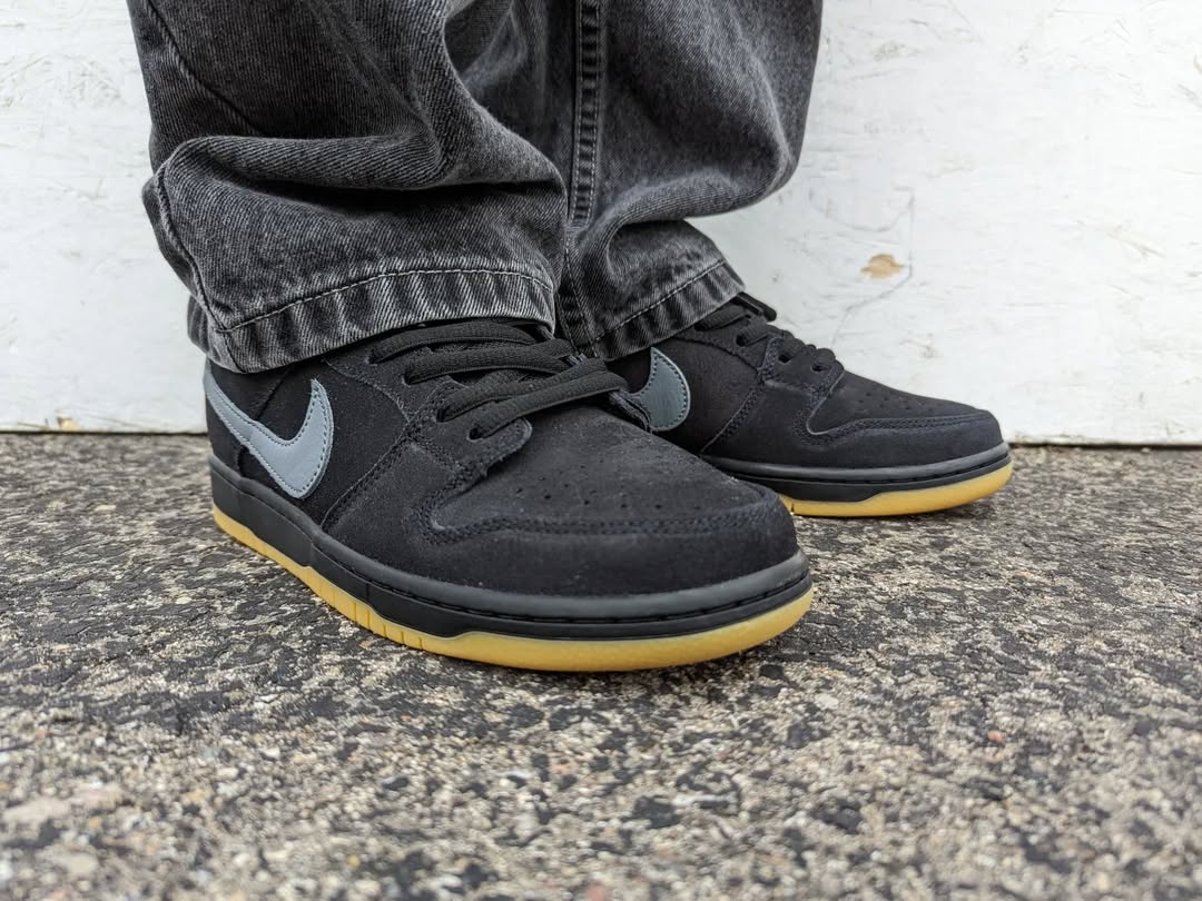 Nike SB Dunk Low Fog - BQ6817 - 010 - Men's and Women's Sneakers > Sneakers > Sb Nike Dunk > Low - Top Sneakers