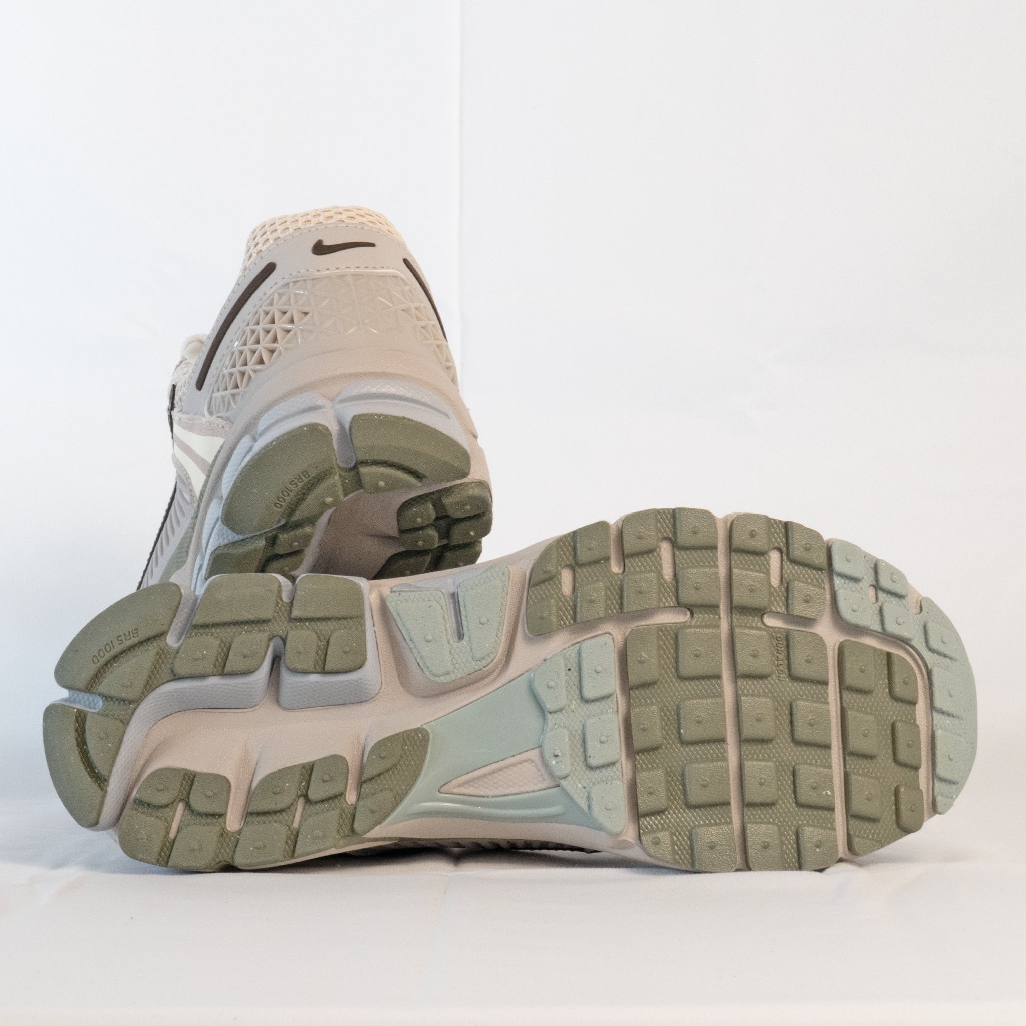 Nike Zoom Vomero 5 Light Orewood Brown Armory Blue - FZ3653 - 104 - Men's and Women's Sneakers > Sneakers > Zoom Vomero 5 > Low - Top Sneakers