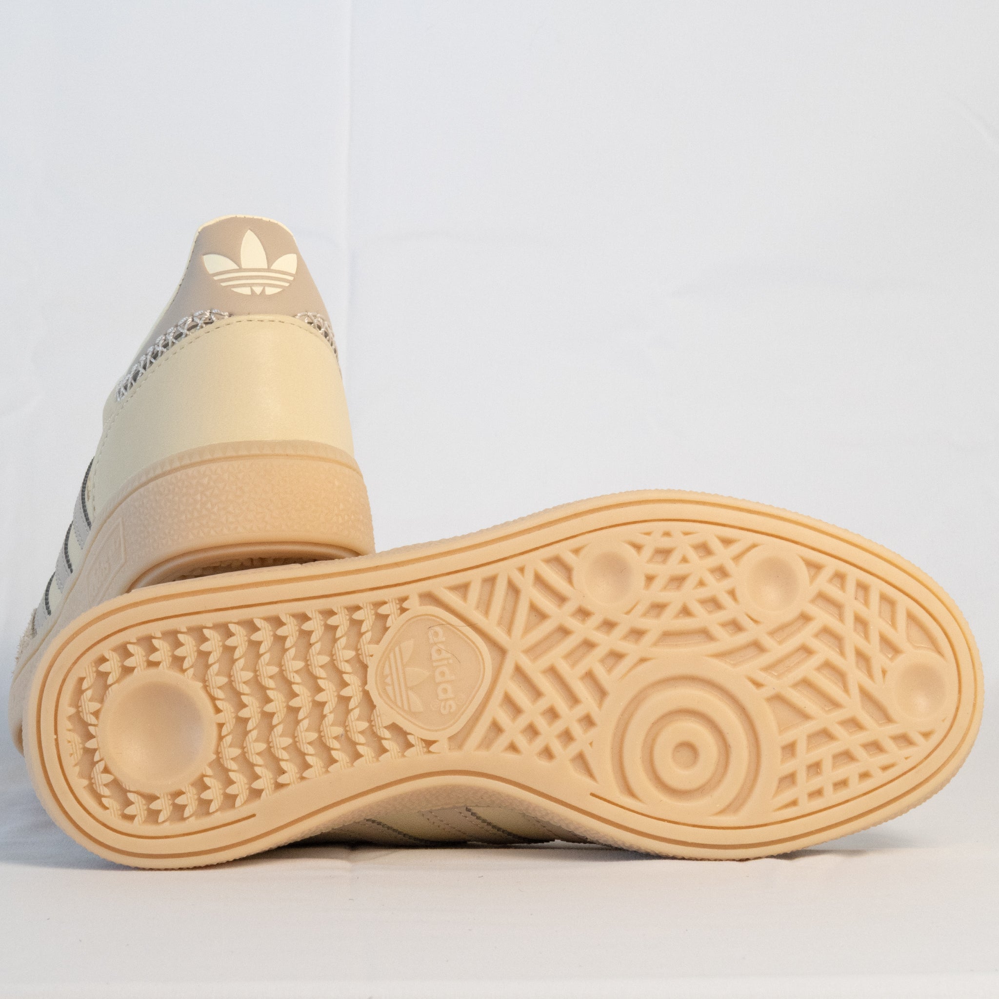 Adidas Handball Spezial Cream White Beige (W) - IE3699 - Men's and Women's Sneakers > Sneakers > Adidas Handball Spezial > Low - Top Sneakers