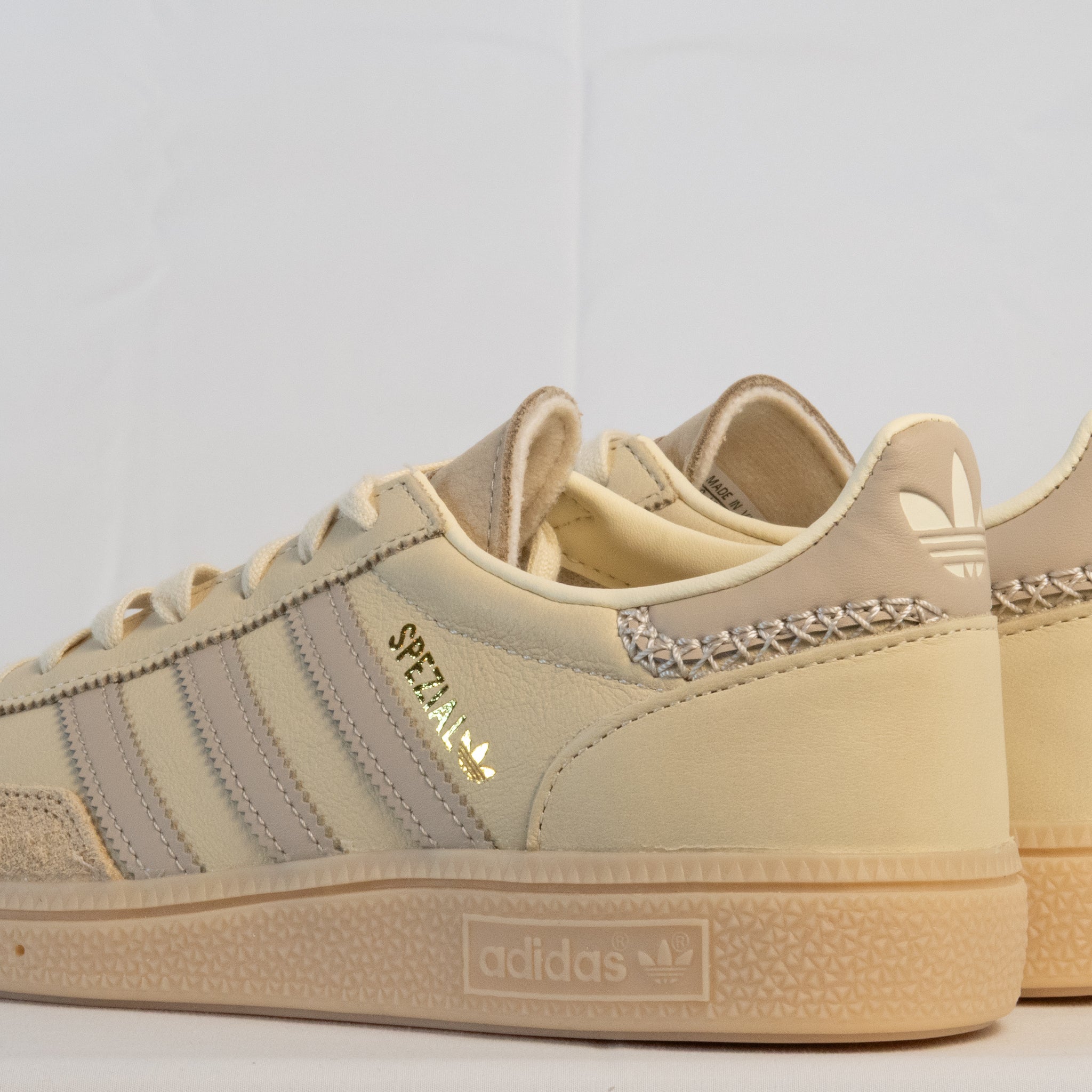 Adidas Handball Spezial Cream White Beige (W) - IE3699 - Men's and Women's Sneakers > Sneakers > Adidas Handball Spezial > Low - Top Sneakers