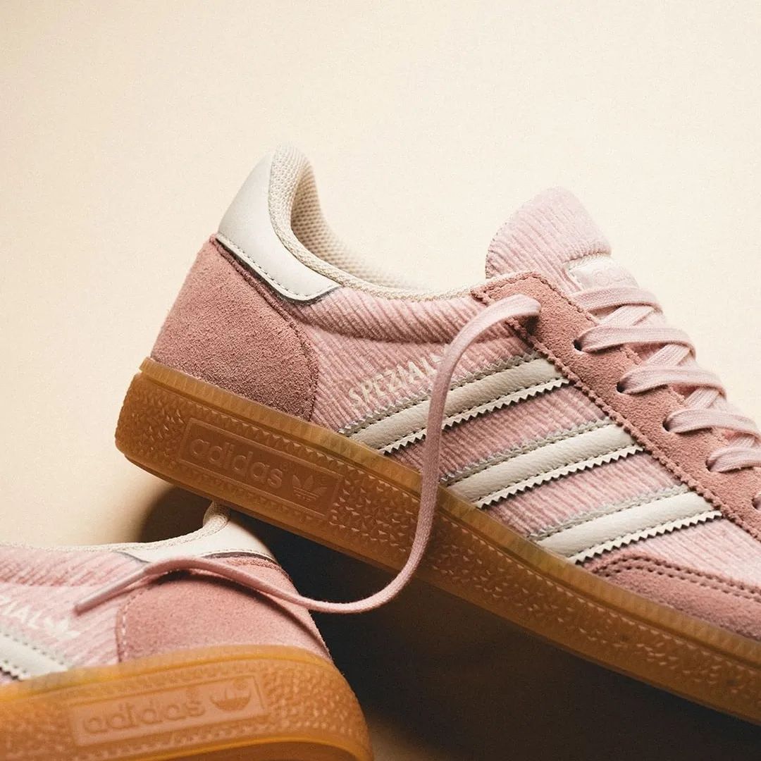 Adidas Handball Spezial Sandy Pink - IG1977 - Men's and Women's Sneakers > Sneakers > Adidas Handball Spezial > Low - Top Sneakers