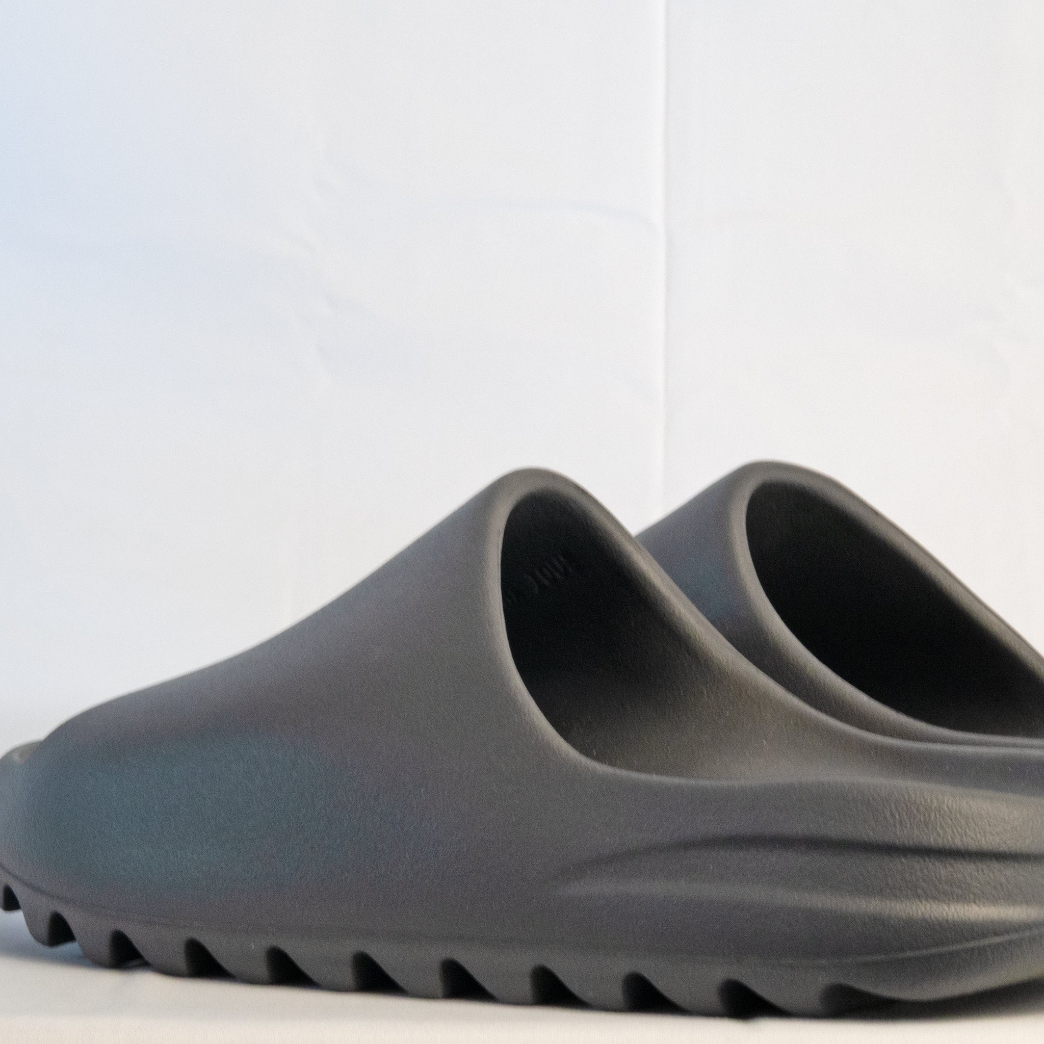 Adidas Yeezy Slide Slate Grey | ID2350