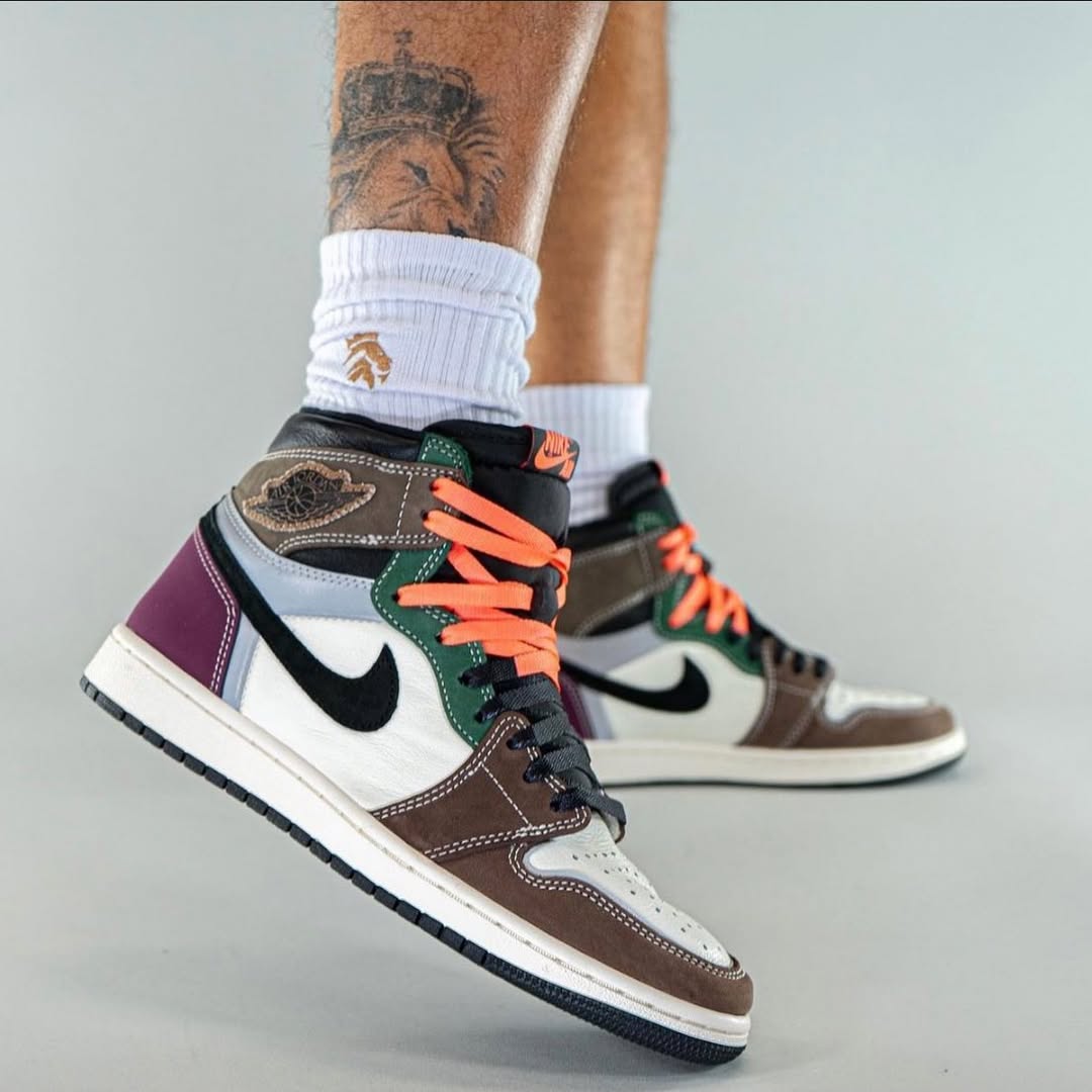 Air Jordan 1 High OG Hand Crafted - DH3097 - 001 - Men's and Women's Sneakers > Sneakers > Jordan 1 > High - Top Sneakers