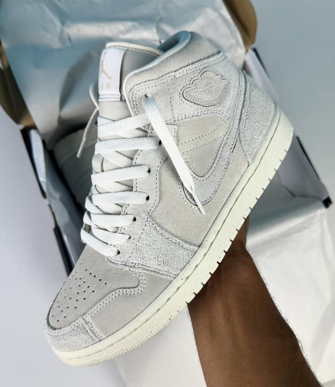 Air Jordan 1 Mid Craft Suede Ivory - FQ3224 - 100 - Men's and Women's Sneakers > Sneakers > Jordan 1 > Mid - Top Sneakers