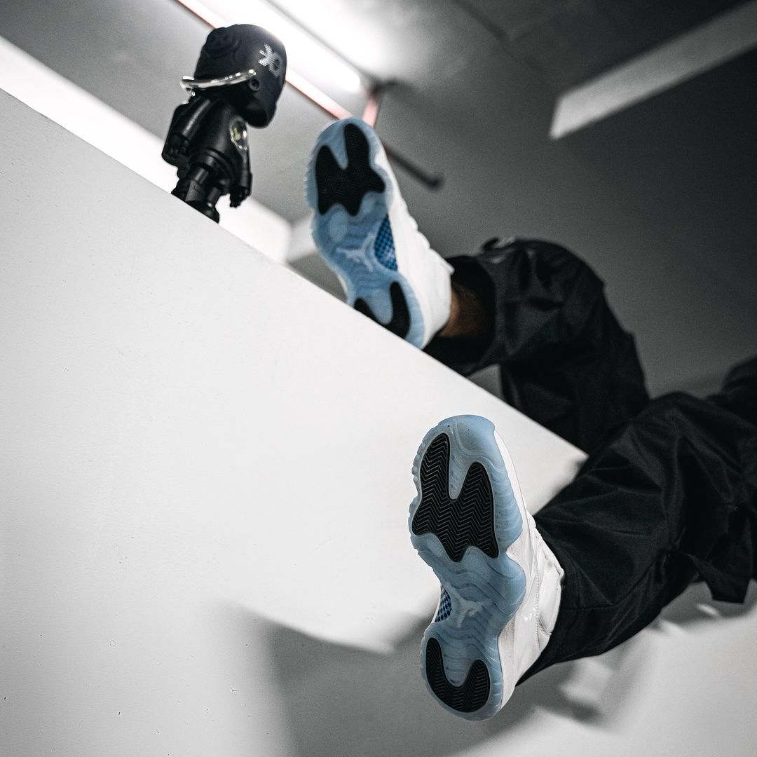 Air Jordan 11 Retro Legend Blue (2024) - CT8012 - 104 - Men's and Women's Sneakers > Sneakers > Jordan 11 > High - Top Sneakers