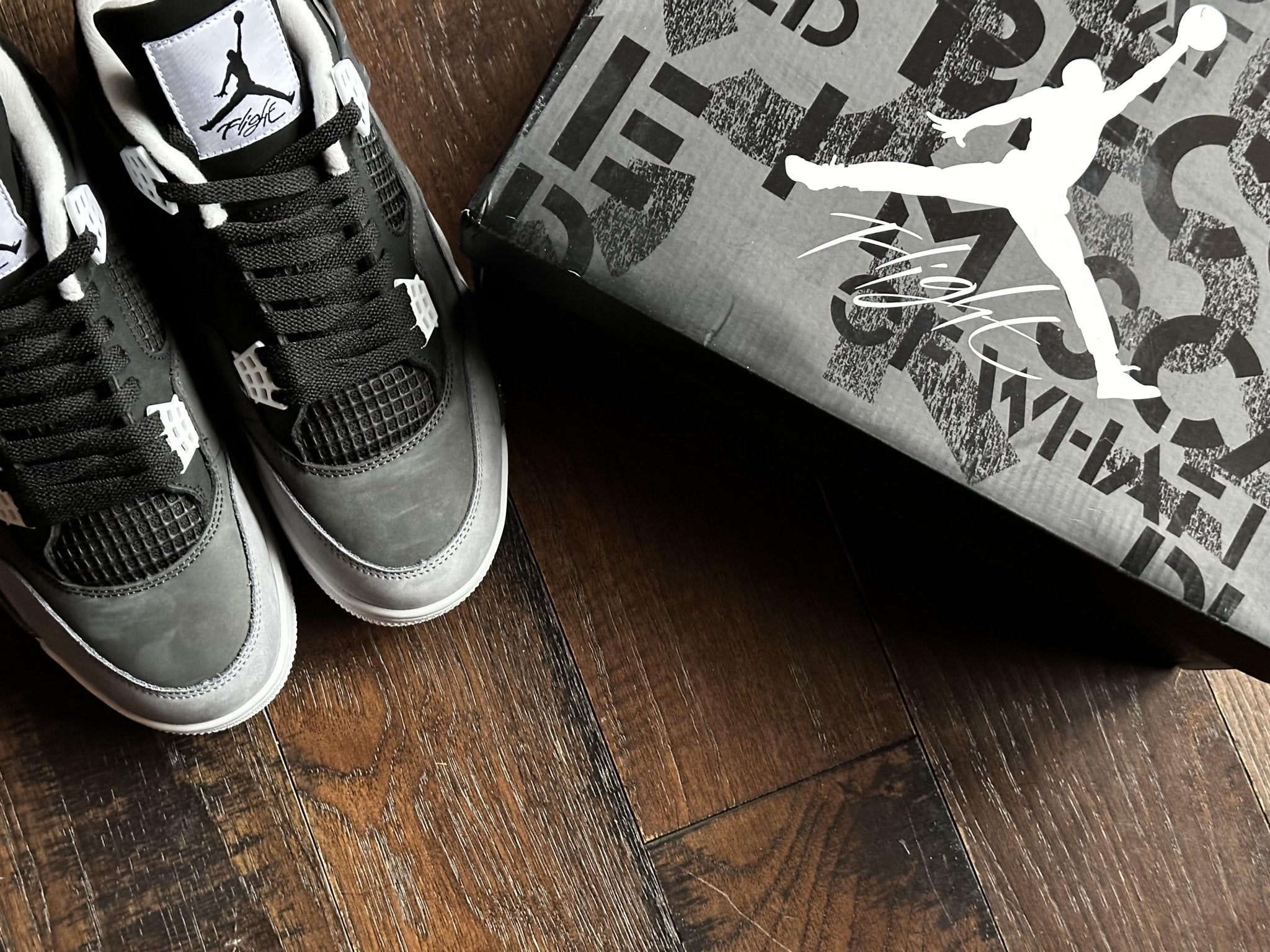 Air Jordan 4 Retro Fear (2024) - FQ8138 - 002 - Men's and Women's Sneakers > Sneakers > Jordan 4 > High - Top Sneakers