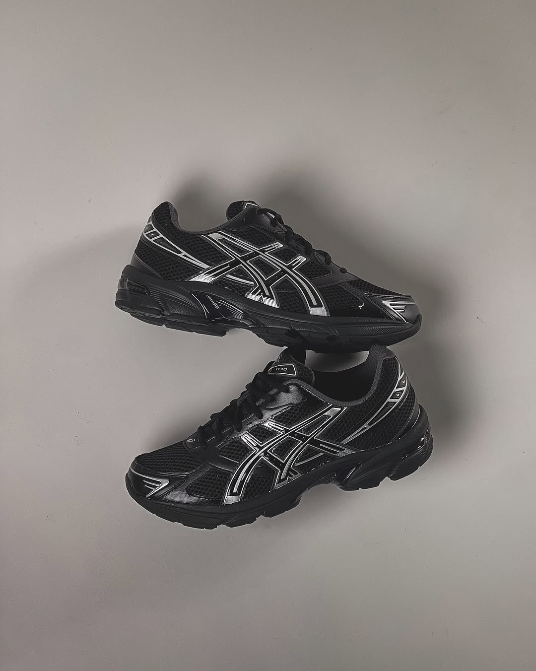 ASICS Gel - 1130 Black Pure Silver - 1201A906 - 001 - Men's and Women's Sneakers > Sneakers > Asics Gel - 1130 > Low - Top Sneakers