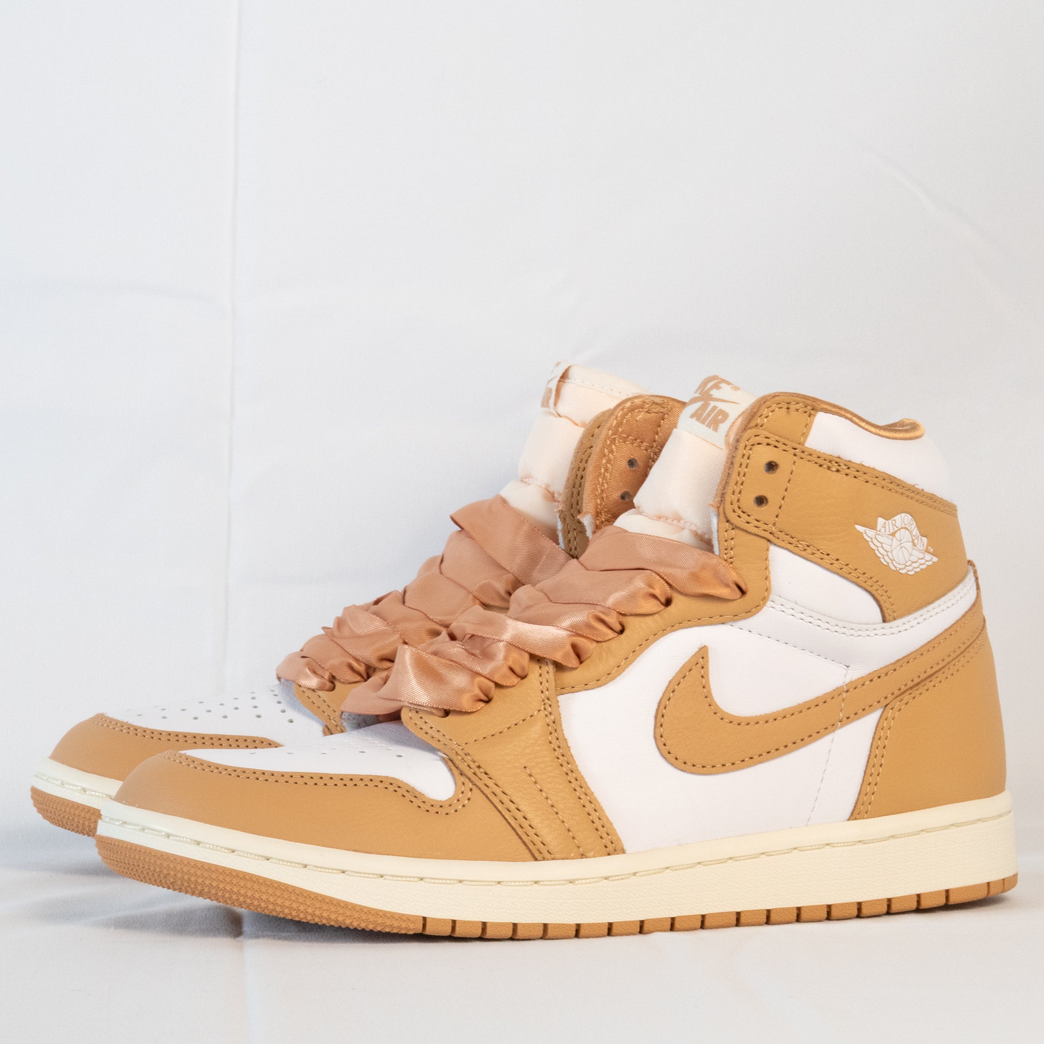 Jordan 1 High 'Praline' (W)
