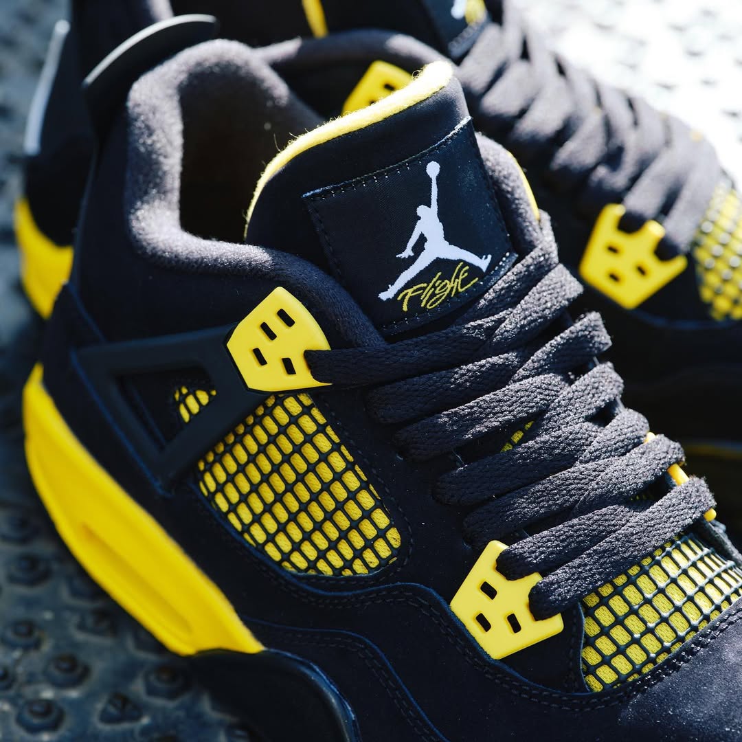 Jordan 4 "Thunder 2023" - DH6927 - 017 - Men's and Women's Sneakers > Sneakers > Jordan 4 > High - Top Sneakers