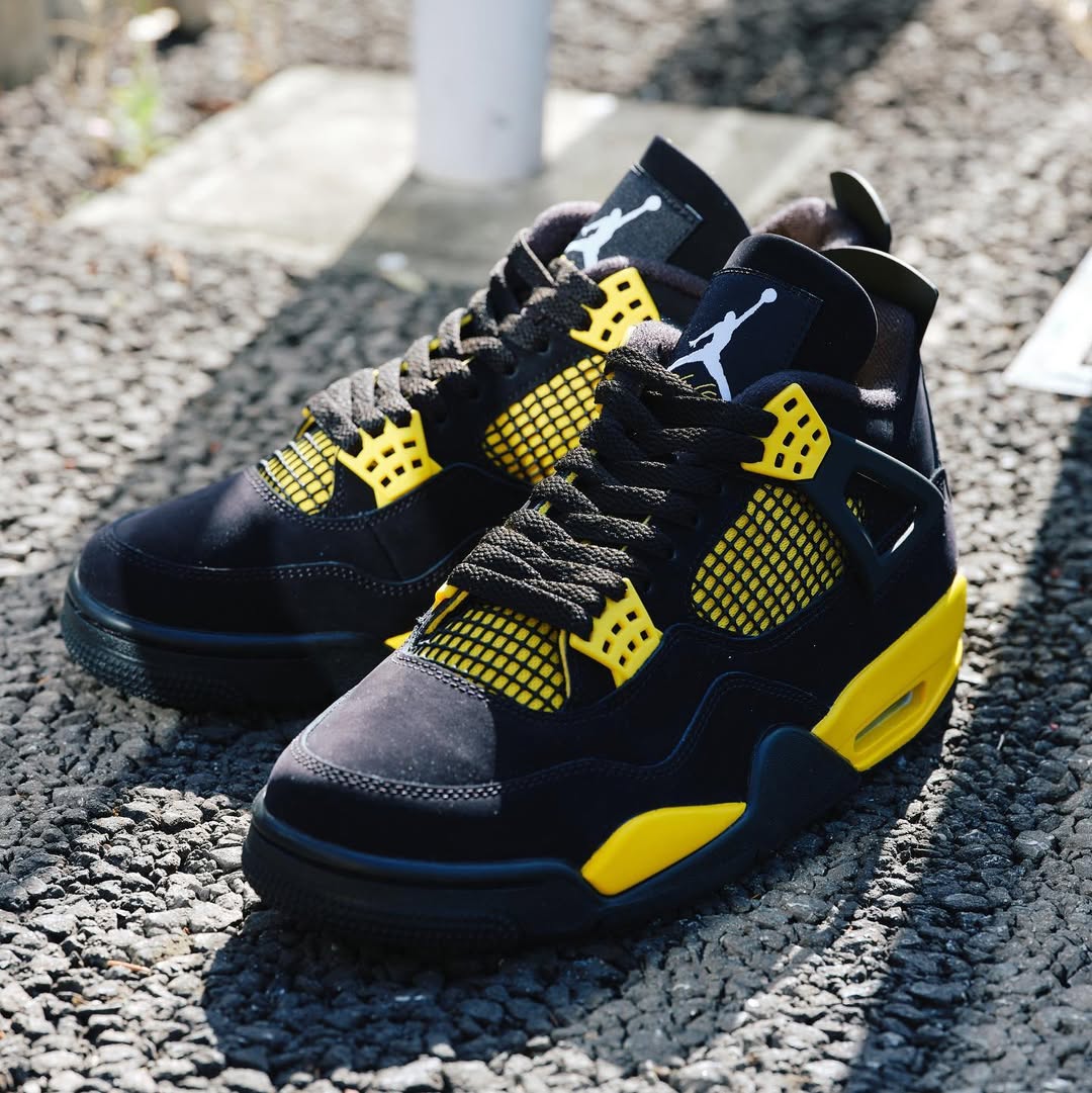 Jordan 4 "Thunder 2023" - DH6927 - 017 - Men's and Women's Sneakers > Sneakers > Jordan 4 > High - Top Sneakers