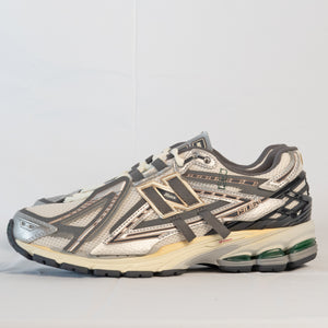 New Balance 1906A Silver Metalic Castlerock