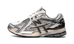 New Balance 1906A Silver Metalic Castlerock