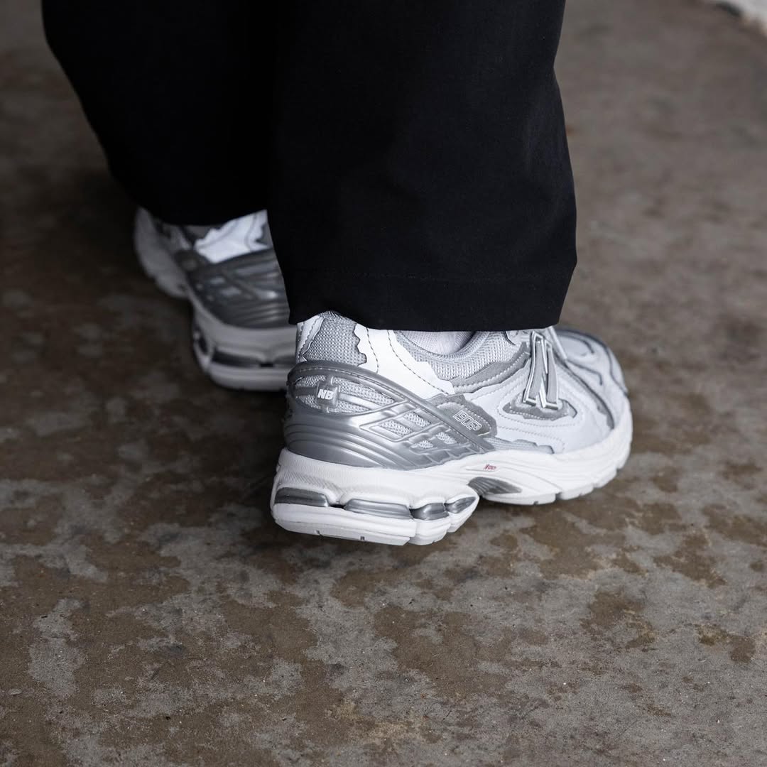 New Balance 1906D Protection Pack Silver Metallic - M1906DH - Men's and Women's Sneakers > Sneakers > New Balance 1906 > Low - Top Sneakers
