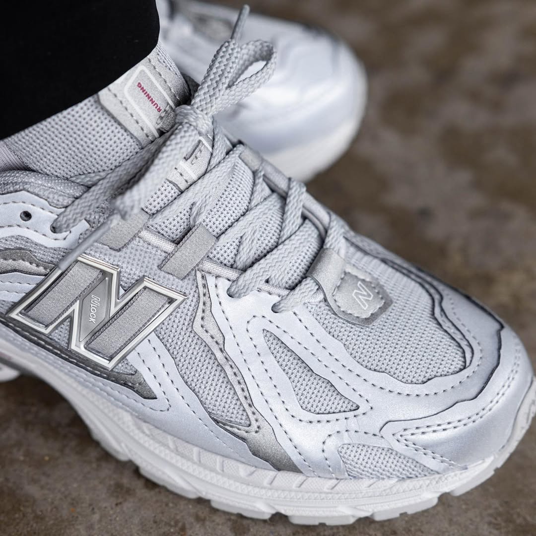 New Balance 1906D Protection Pack Silver Metallic - M1906DH - Men's and Women's Sneakers > Sneakers > New Balance 1906 > Low - Top Sneakers