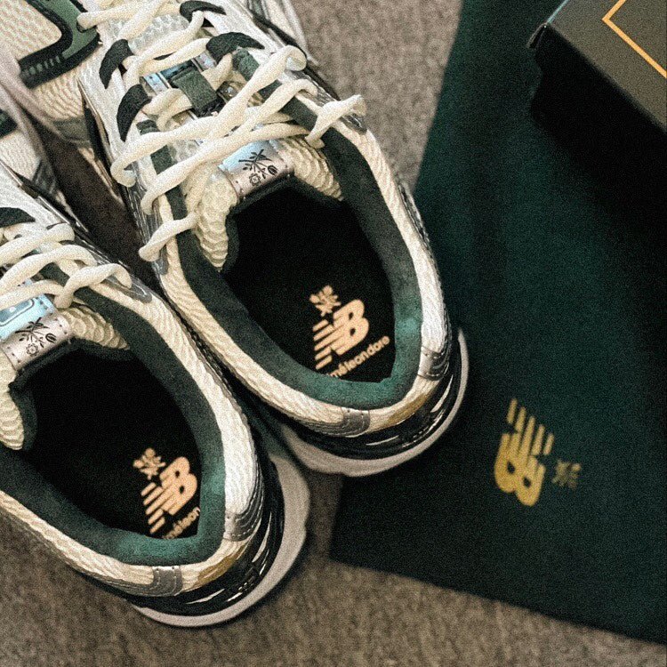 New Balance 1906R Aime Leon Dore Green - M1906RL1 - Men's and Women's Sneakers > Sneakers > New Balance 1906 > Low - Top Sneakers