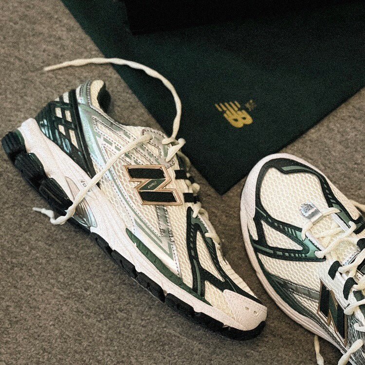 New Balance 1906R Aime Leon Dore Green - M1906RL1 - Men's and Women's Sneakers > Sneakers > New Balance 1906 > Low - Top Sneakers