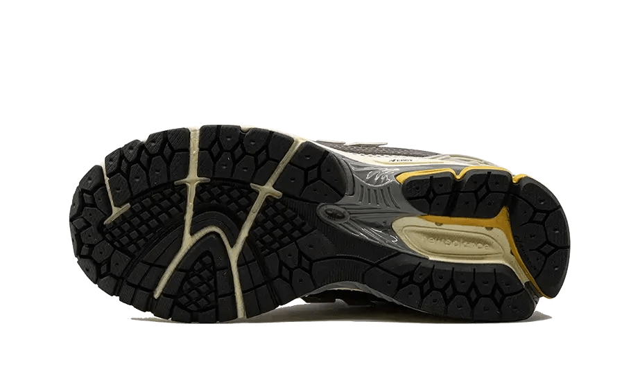 New Balance 1906R Licorice - M1906RRA - sneakers