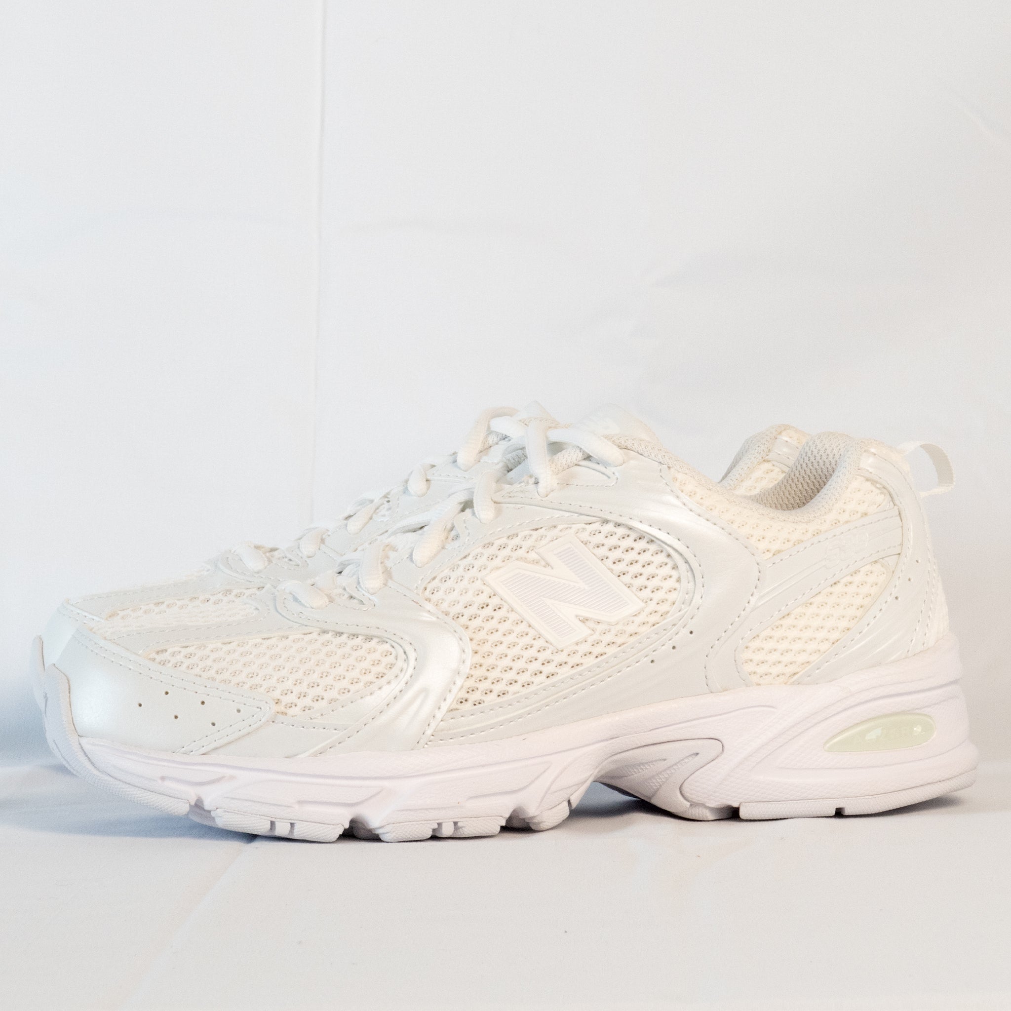 New Balance 530 Triple White - MR530PA - Men's and Women's Sneakers > Sneakers > New Balance 530 > Low - Top Sneakers