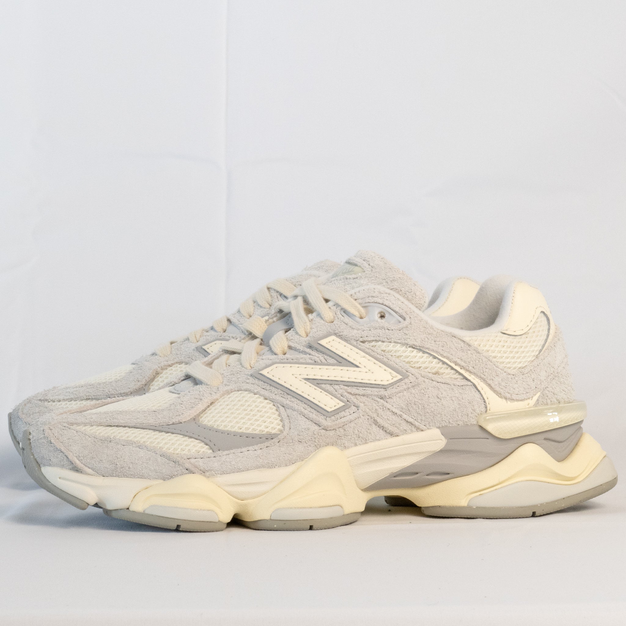 New Balance 9060 Quartz Grey - U9060HSA - Men's and Women's Sneakers > Sneakers > New Balance 9060 > Low - Top Sneakers