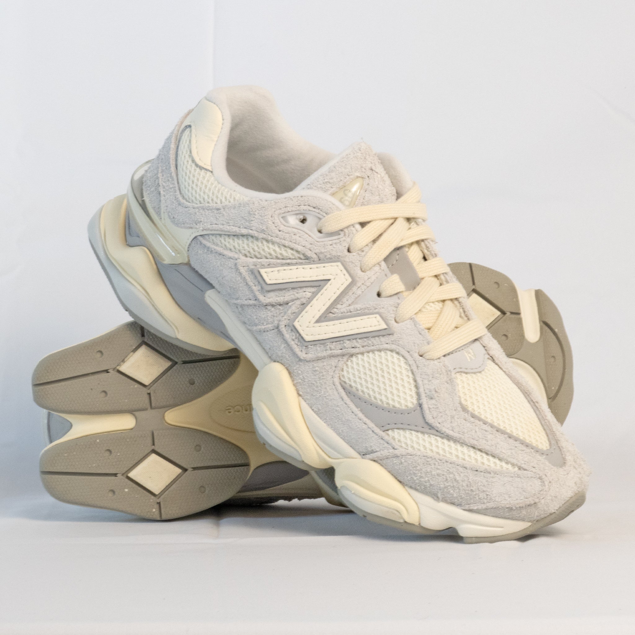 New Balance 9060 Quartz Grey - U9060HSA - Men's and Women's Sneakers > Sneakers > New Balance 9060 > Low - Top Sneakers