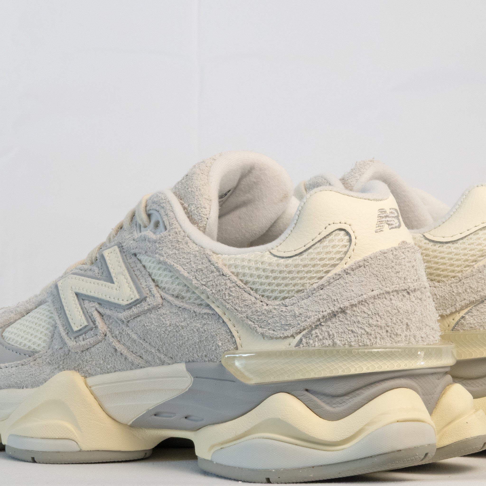 New Balance 9060 Quartz Grey - U9060HSA - Men's and Women's Sneakers > Sneakers > New Balance 9060 > Low - Top Sneakers