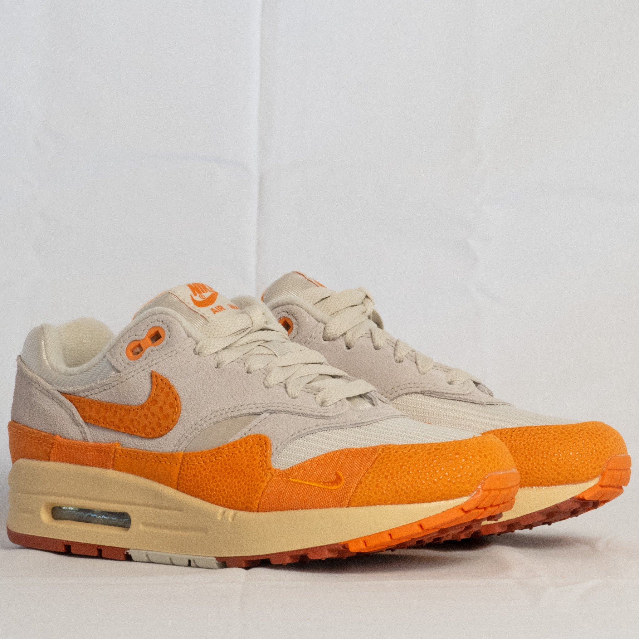 Nike Air Max 1 Magma Orange - DZ4709 - 001 - Men's and Women's Sneakers > Sneakers > Air Max 1 > Low - Top Sneakers