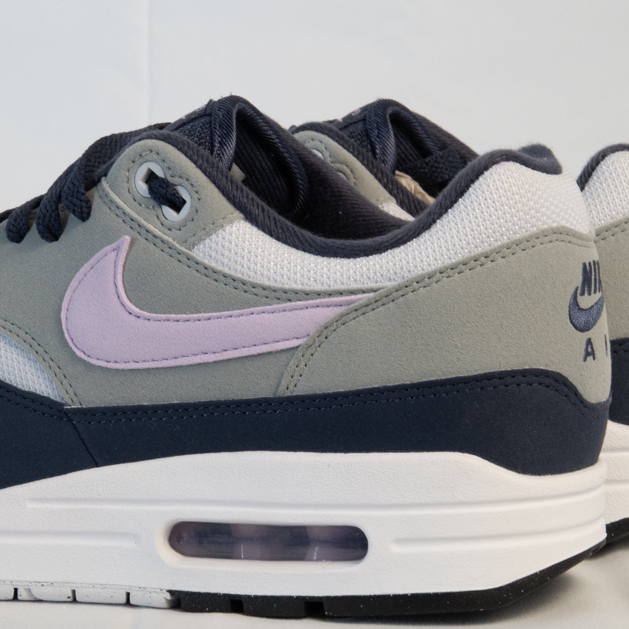 Nike Air Max 1 Obsidian Lilac Bloom - FD9082 - 001 - Men's and Women's Sneakers > Sneakers > Air Max 1 > Low - Top Sneakers