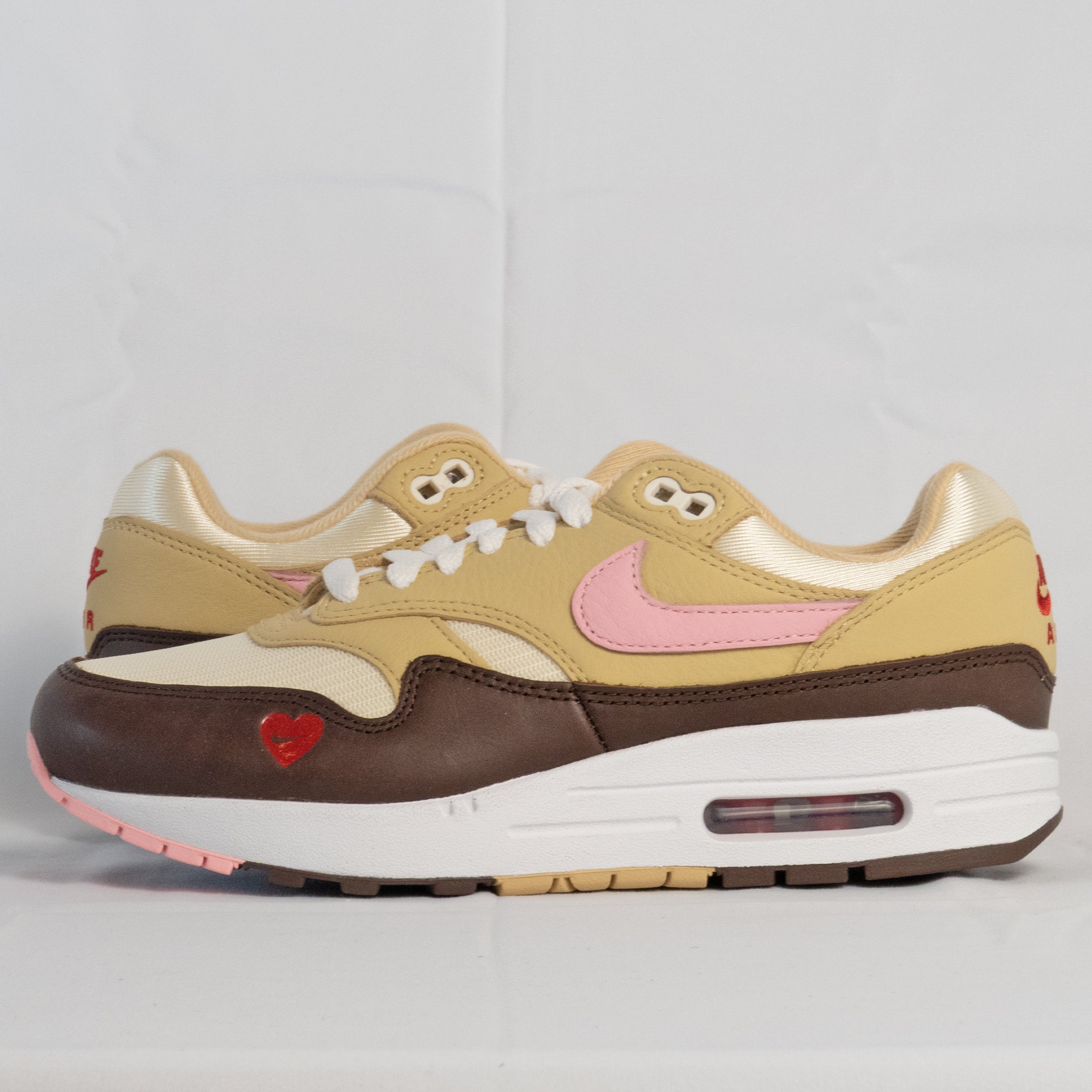 Nike Air Max 1 Valentine's Day (2024) - FZ4346 - 200 - Men's and Women's Sneakers > Sneakers > Air Max 1 > Low - Top Sneakers