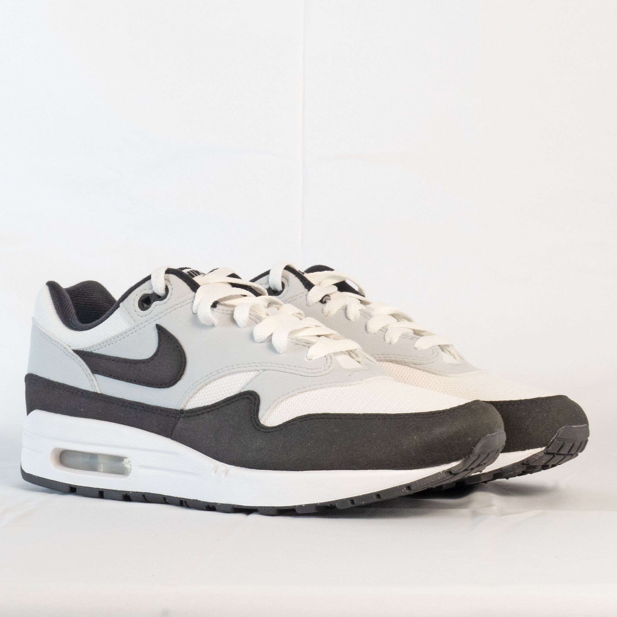 Nike Air Max 1 White Black - FD9082 - 107 - Men's and Women's Sneakers > Sneakers > Air Max 1 > Low - Top Sneakers