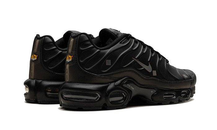 Nike Air Max Plus A - COLD - WALL Black - FD7855 - 001 - sneakers