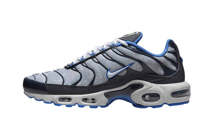 Nike Air Max Plus SE Social FC - DQ3981 - 001 - sneakers