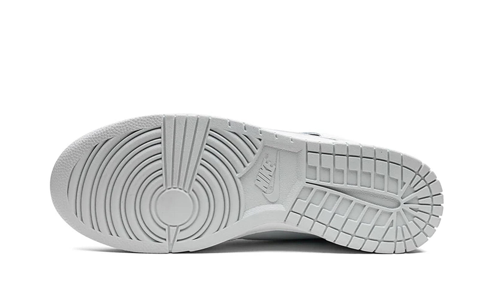 Nike Dunk High Grey White (2022) - DJ6189-100 - Sneakers