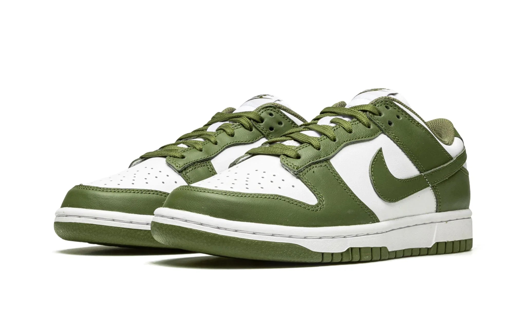 Nike Dunk Low "Medium Olive" (W) - DD1503-120 - Sneakers