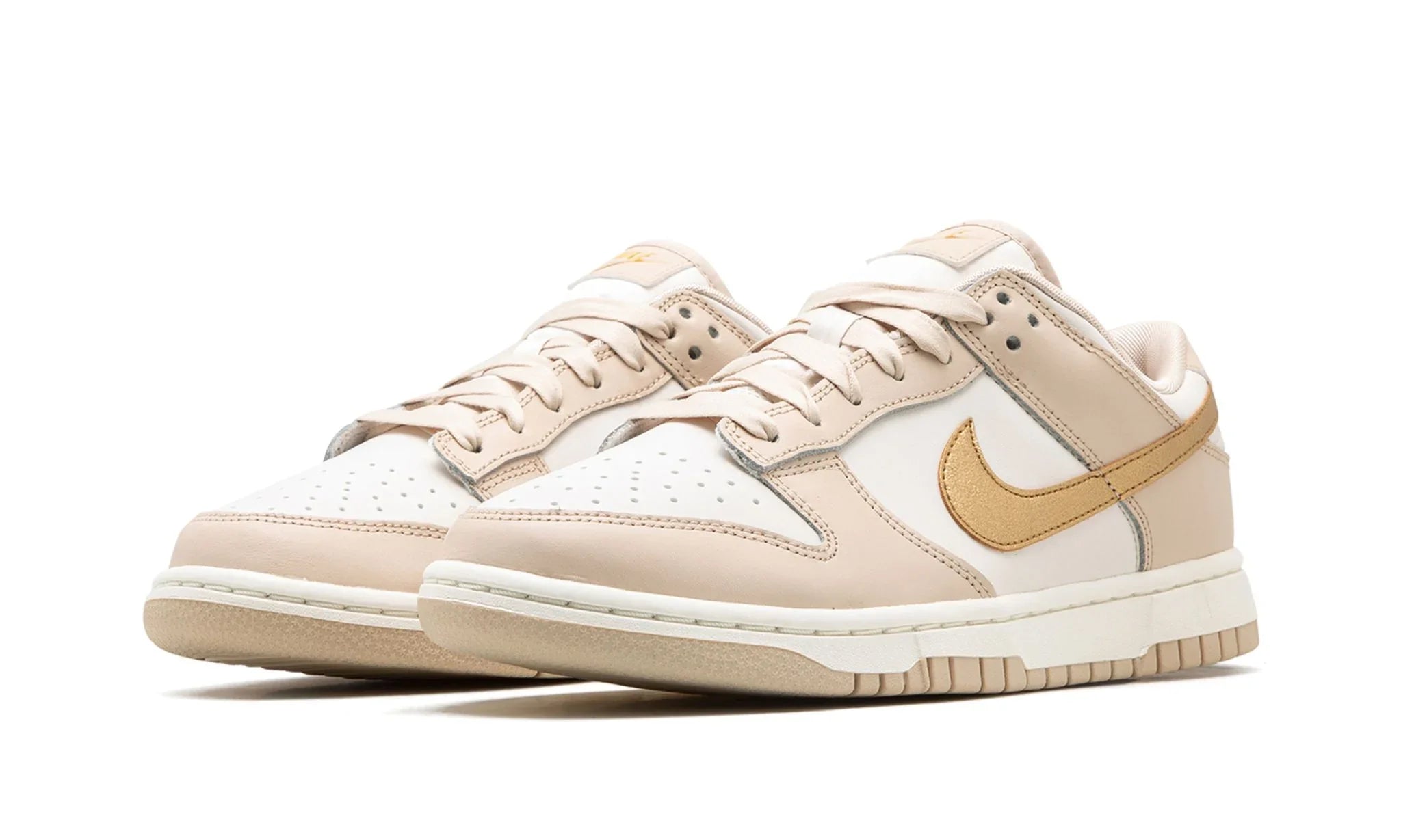 Nike Dunk Low "Phantom Metallic Gold" (W) - DX5930-001 - Sneakers