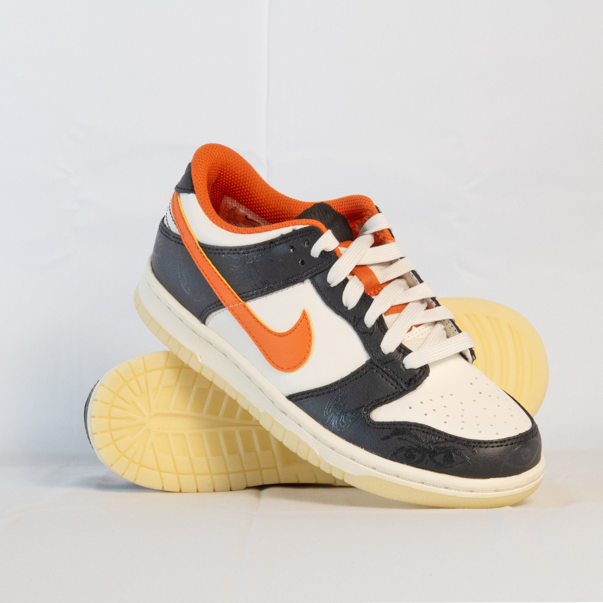 Nike Dunk Low PRM Halloween (2021) - DD3357 - 100 - Men's and Women's Sneakers > Sneakers > Nike Dunk > Low - Top Sneakers
