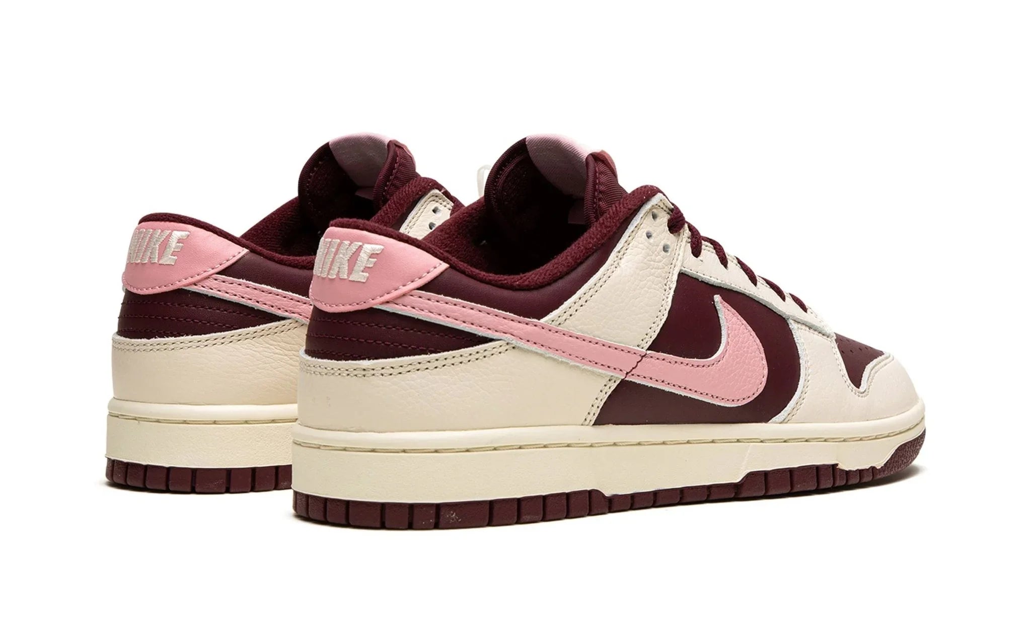 Nike Dunk Low Retro PRM "Valentine's Day 2023" - DR9705-100 - Sneakers