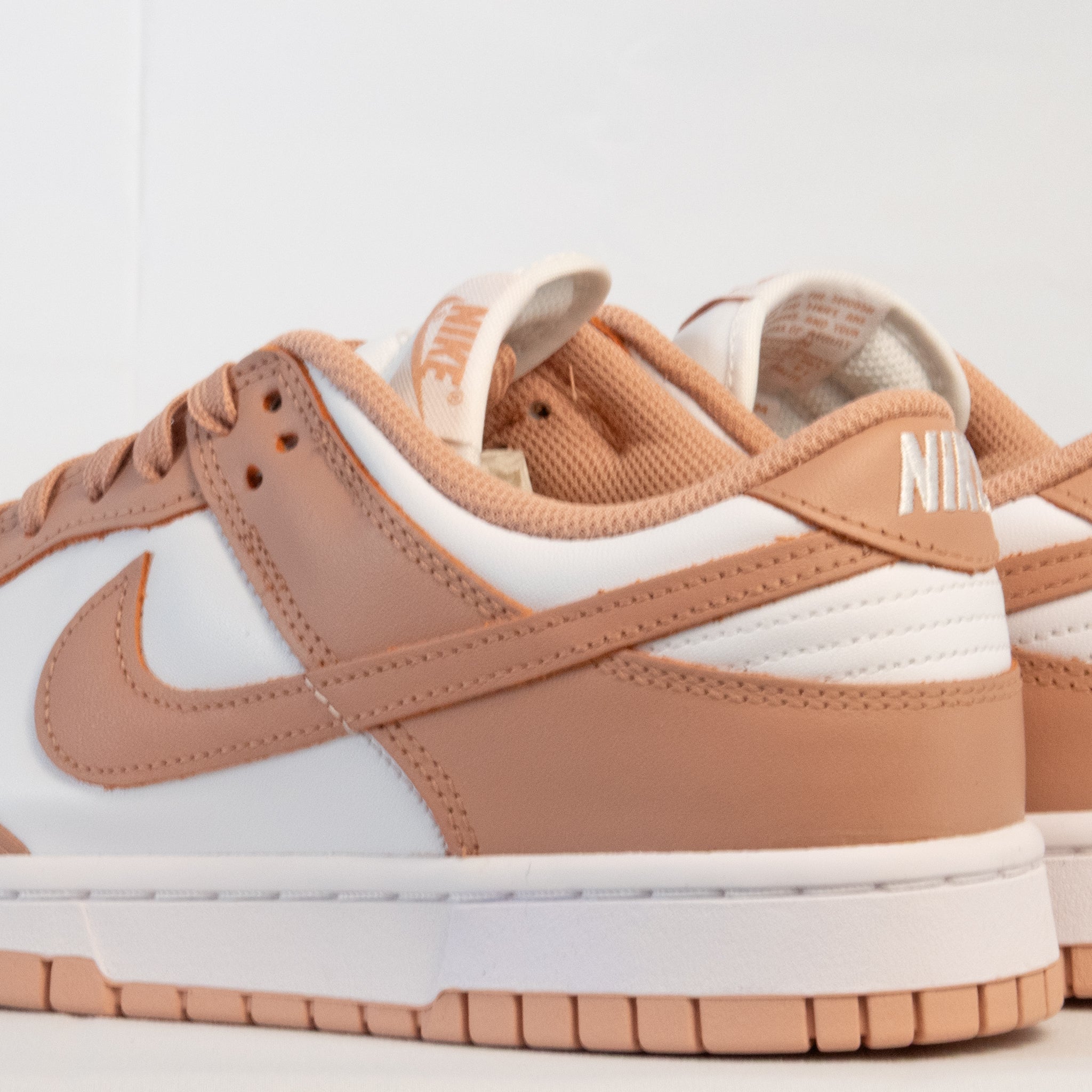 Nike Dunk Low Rose Whisper (W) - DD1503 - 118 - Men's and Women's Sneakers > Sneakers > Nike Dunk > Low - Top Sneakers