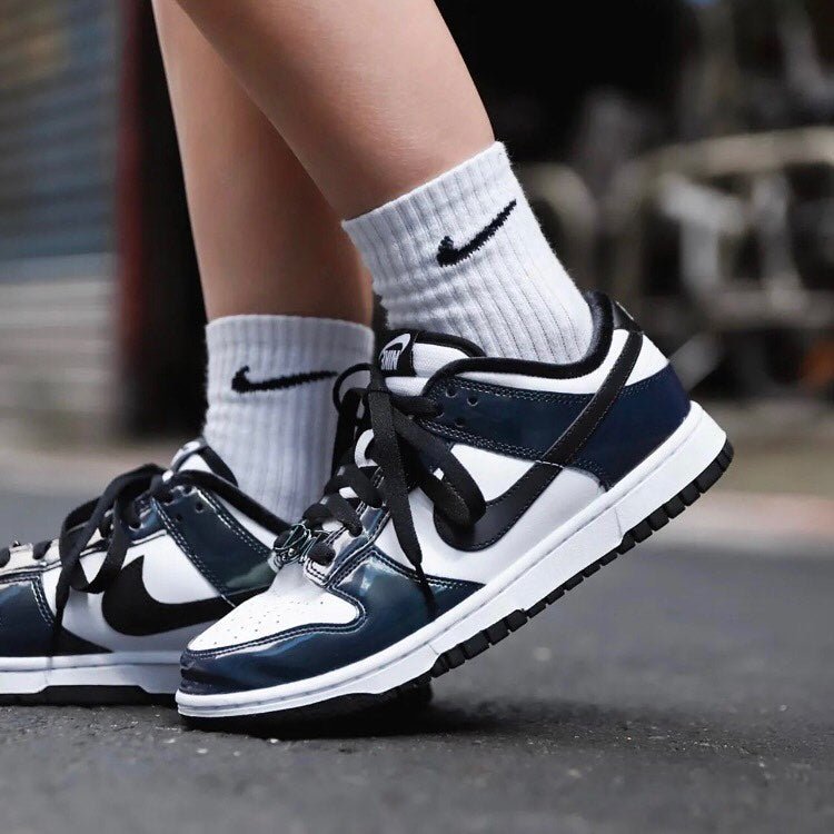 Nike Dunk Low SE Just Do It Black - FQ8143 - 001 - Men's and Women's Sneakers > Sneakers > Nike Dunk > Low - Top Sneakers