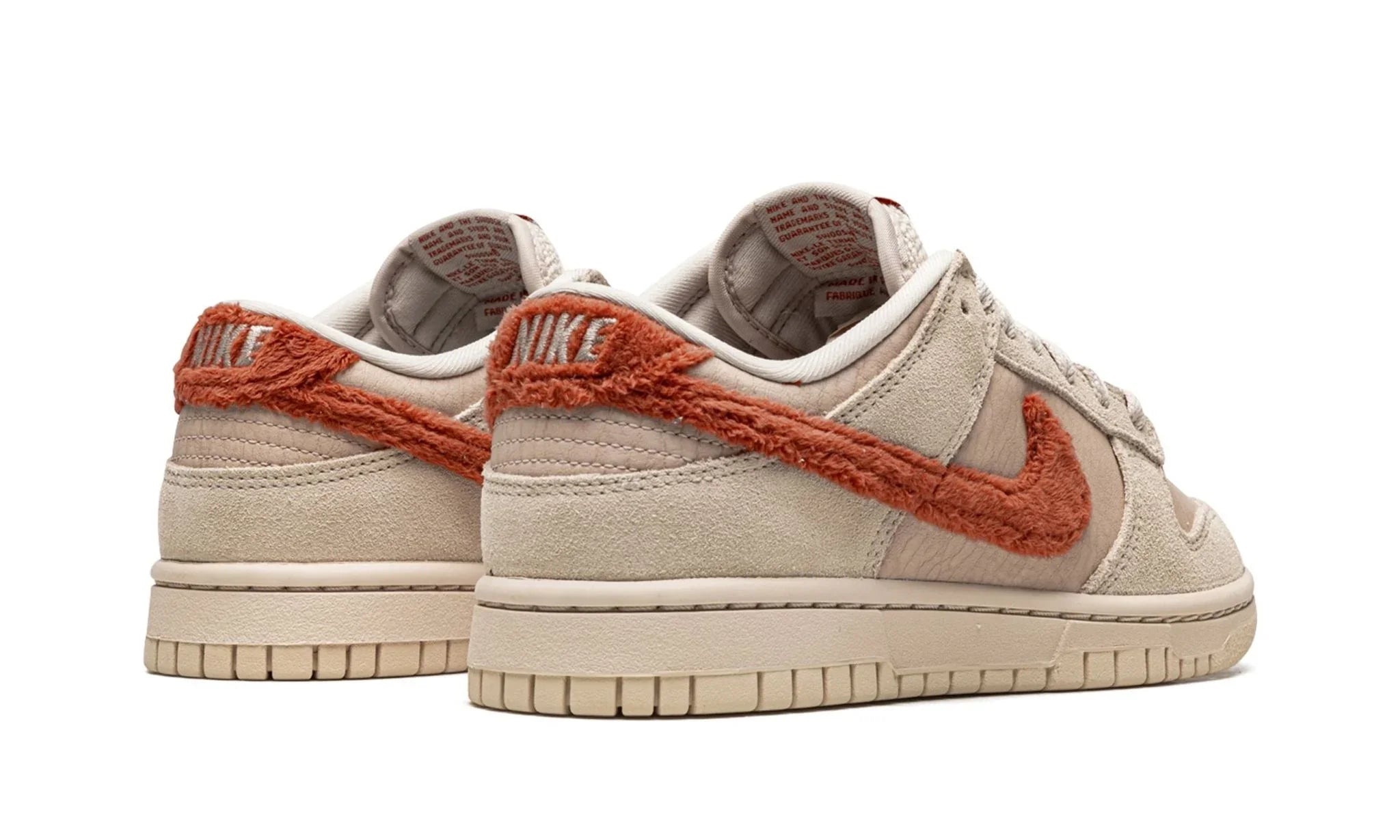 Nike Dunk Low "Terry Swoosh" (W) - DZ4706-200 - Sneakers