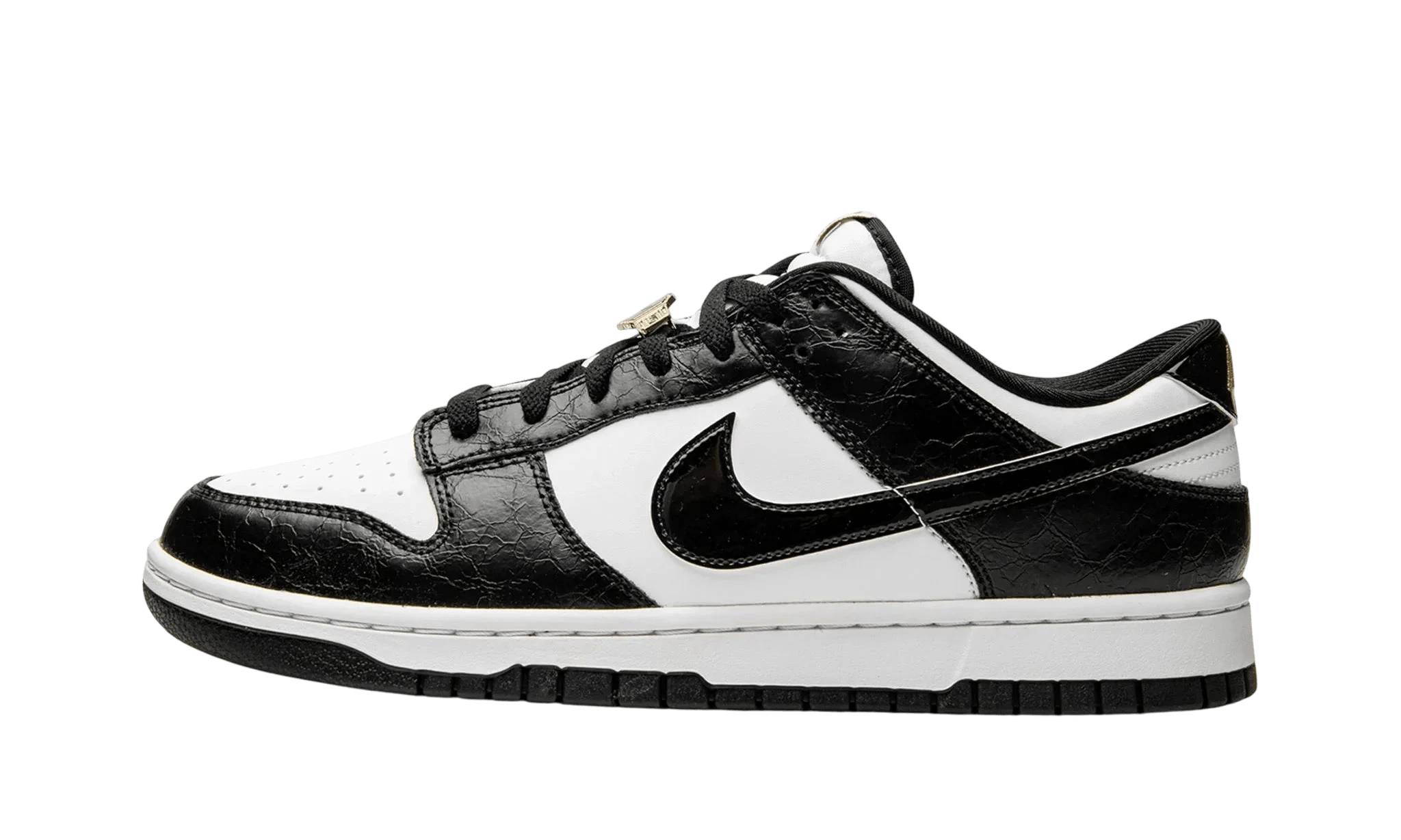 Nike Dunk Low "World Champs - Black White" - DR9511 - 100 - Men's and Women's Sneakers > Sneakers > Nike Dunk > Low - Top Sneakers