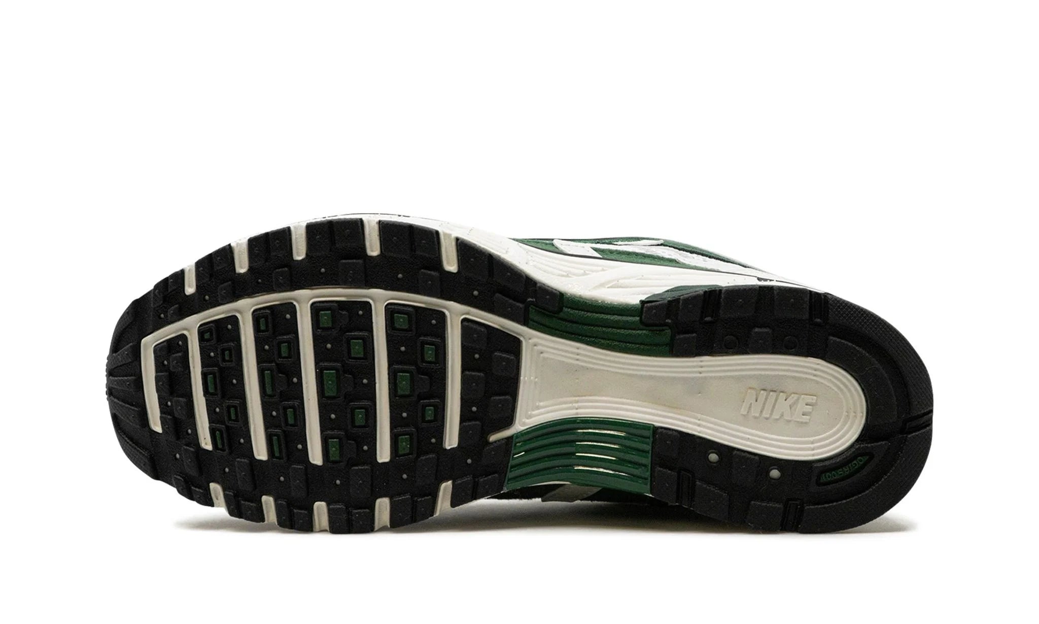 Nike P - 6000 Fir (W) - HF5388 - 100 - 