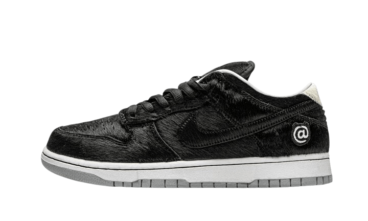 Nike SB Dunk Low BE@RBRICK Medicom Toy - CZ5127 - 001 - Men's and Women's Sneakers > Sneakers > Nike Dunk > Low - Top Sneakers