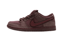 Nike SB Dunk Low City Of Love Burgundy Crush